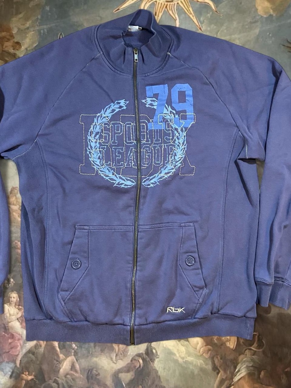 Y2K Reebok Men’s Navy and Light Blue Zip-Up Sports Graphic Jacket